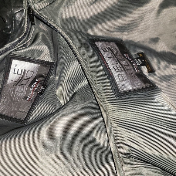 Pelle Studio Wilson's Black Leather jacket with 3m Thinsulate zip in lining. - Picture 11 of 16